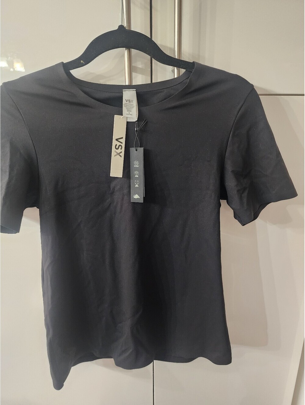 VSX Elevate Black Performance T-Shirt, Size Medium, New with Tags